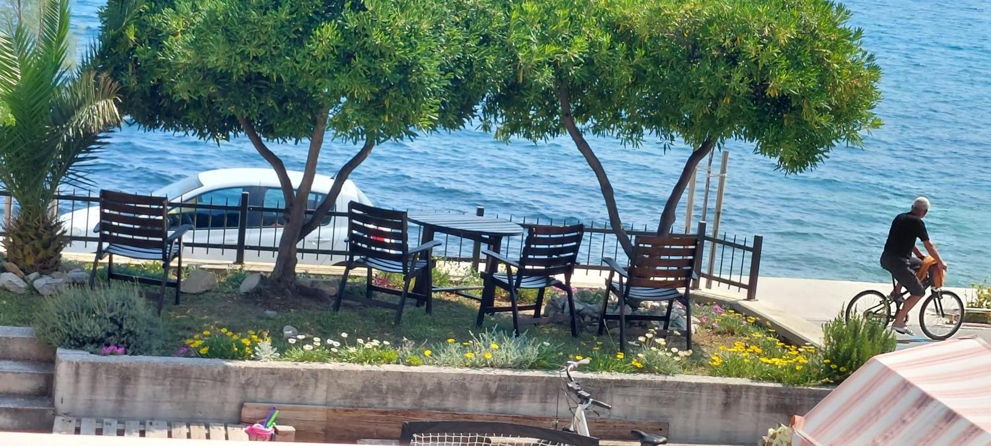 Apartman Figaro Pogled Od Milijun Dolara, 2 Tusa, 2 Wc Kaštela Zewnętrze zdjęcie